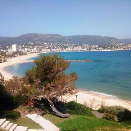 아파트 Studio Climatise Avec Parking, Terrasse Au Lavandou - Fr-1-251-167 *
